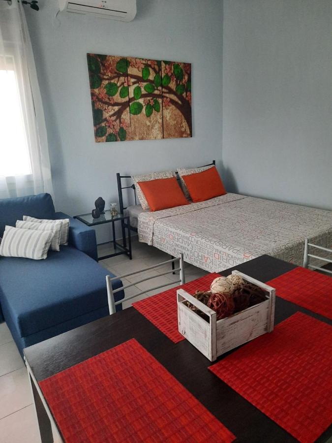 Park View Apartment In Paralia Dionisiou Экстерьер фото