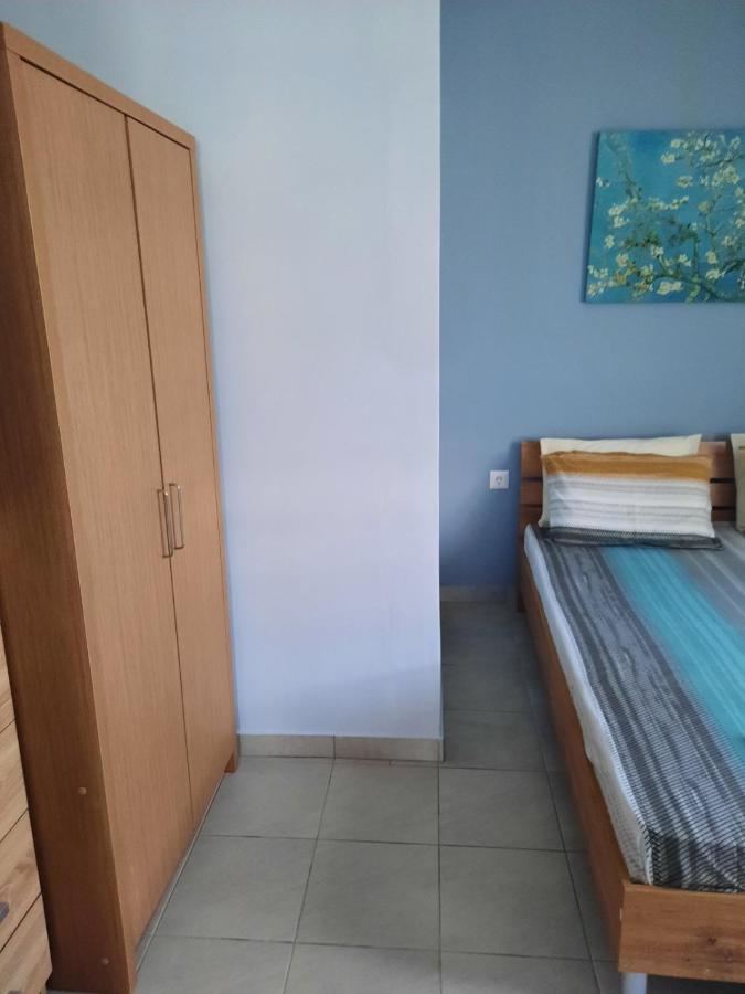 Park View Apartment In Paralia Dionisiou Экстерьер фото